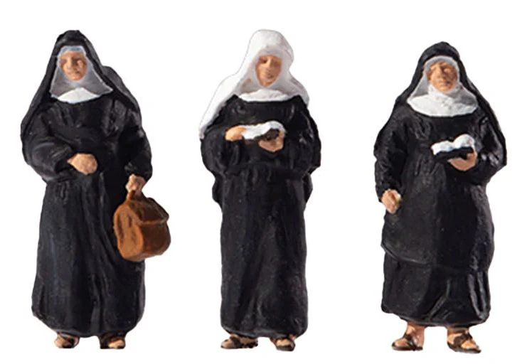 PR28287 Augustinian Nuns (3) Figure Set
