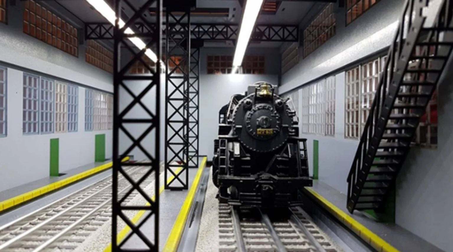 PLS-035 O Scale Dual Stall Modern Engine House w/Motorized Doors Kit - Image 2