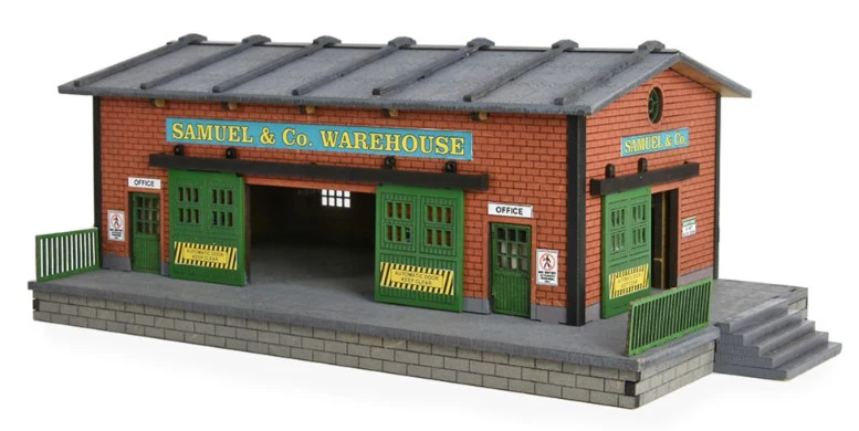 PLS-043 O Scale Warehouse with Motorized Working Doors