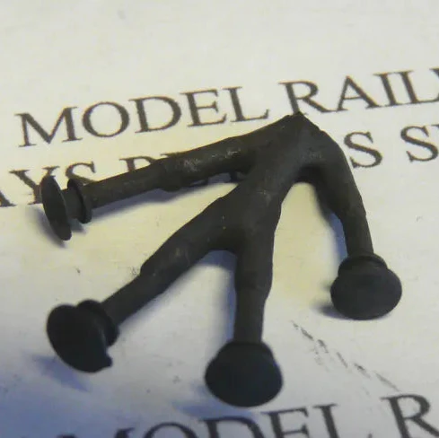 PS25 Triang Hornby Replacement S2128 Buffers 4.3mm (4 Pack) Blackened