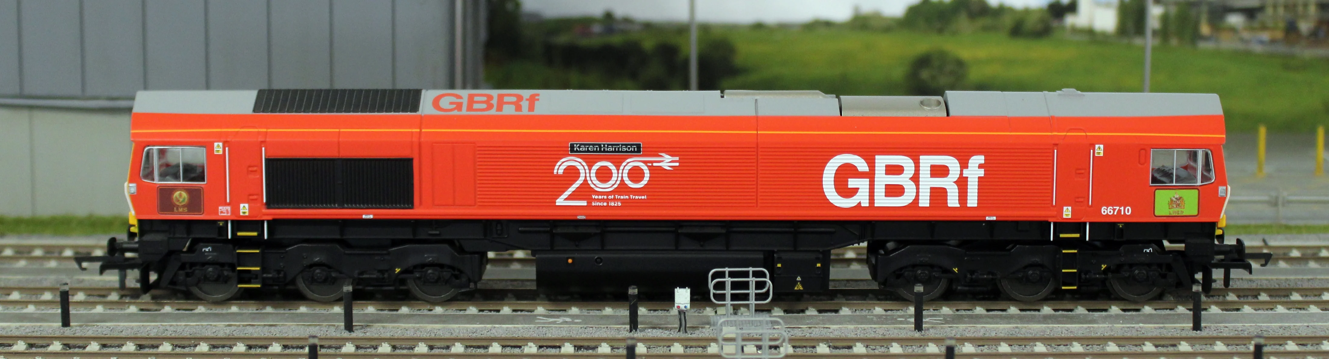 R30549TXS RailRoad Plus GBRf Class 66 Railway 200 'Karen Harrison' 66710 Diesel Locomotive - DCC Sound - Image 10