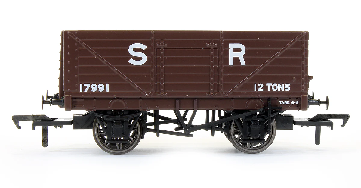 967237 Set of 3 SECR 12 Ton 7 Plank Mineral Wagons (SR Diagram 1358) - SR Brown Livery - Image 5