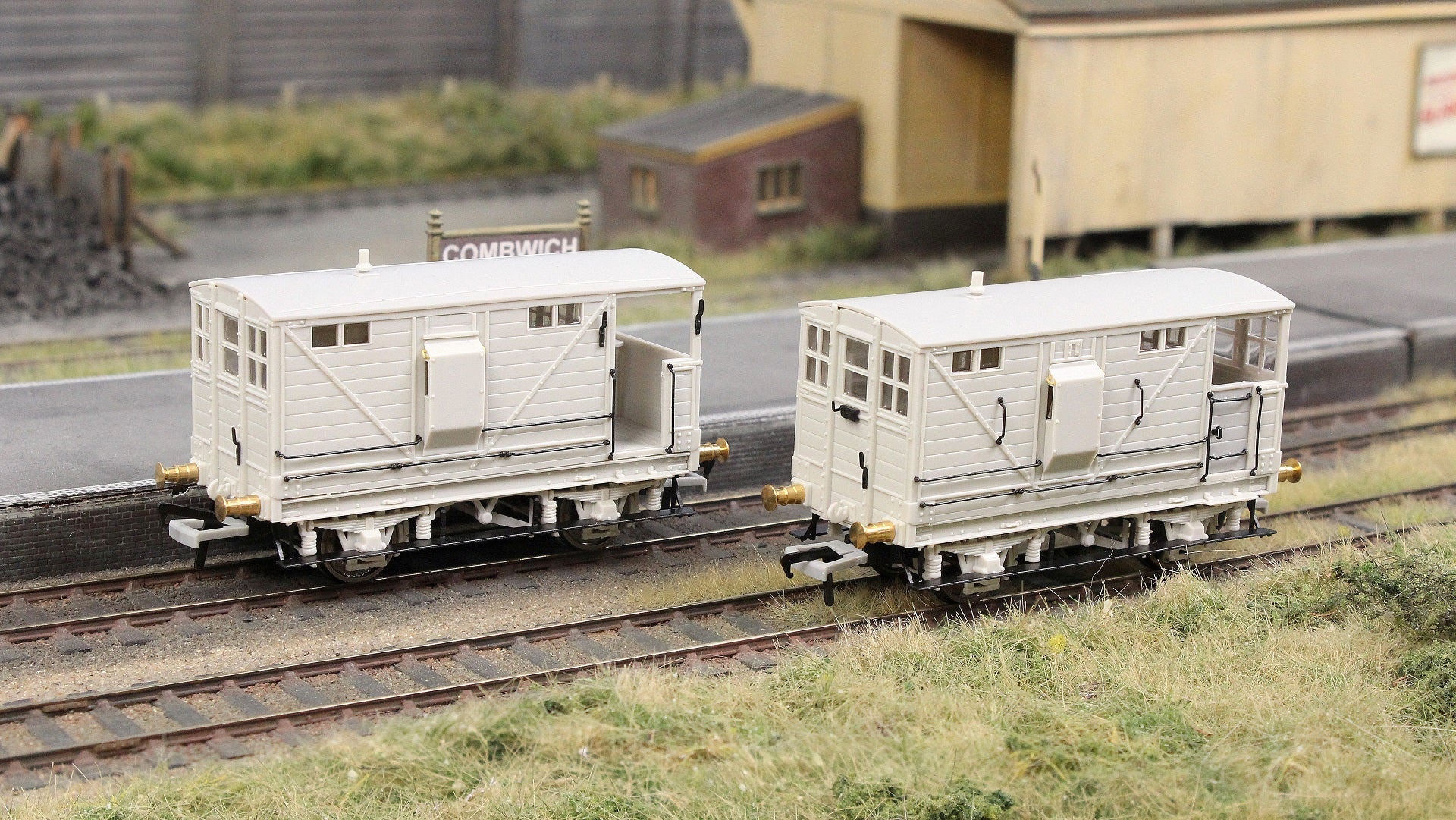987007 LNWR D17b Brake - BR No.M280844 - Image 3