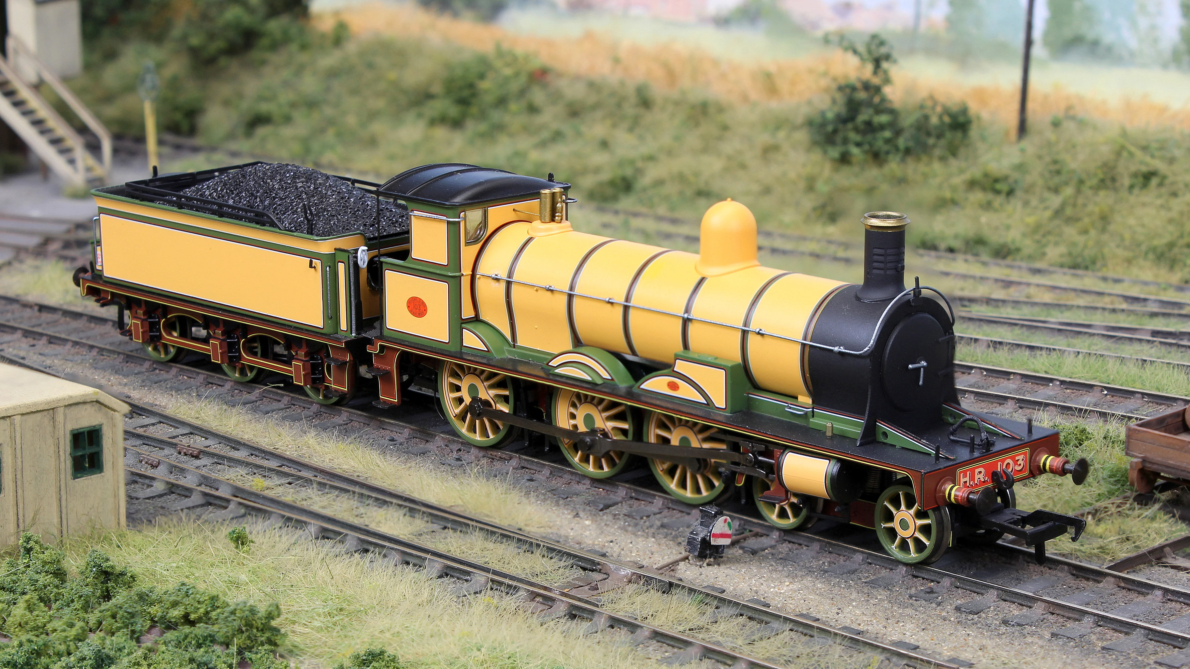 914601 Highland Railways Jones Goods 4-6-0 Yellow No. 103 (1960s Condition) Steam Locomotive - DCC Sound