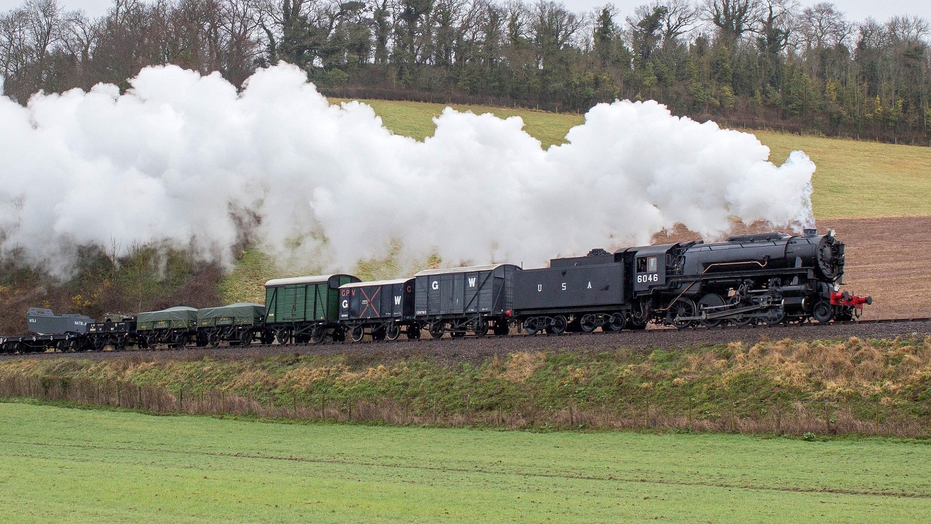 926507 USATC S160 2-8-0 Black U.S.A on Tender No.6046 (as Preserved) Steam Locomotive - DCC Sound - Image 7