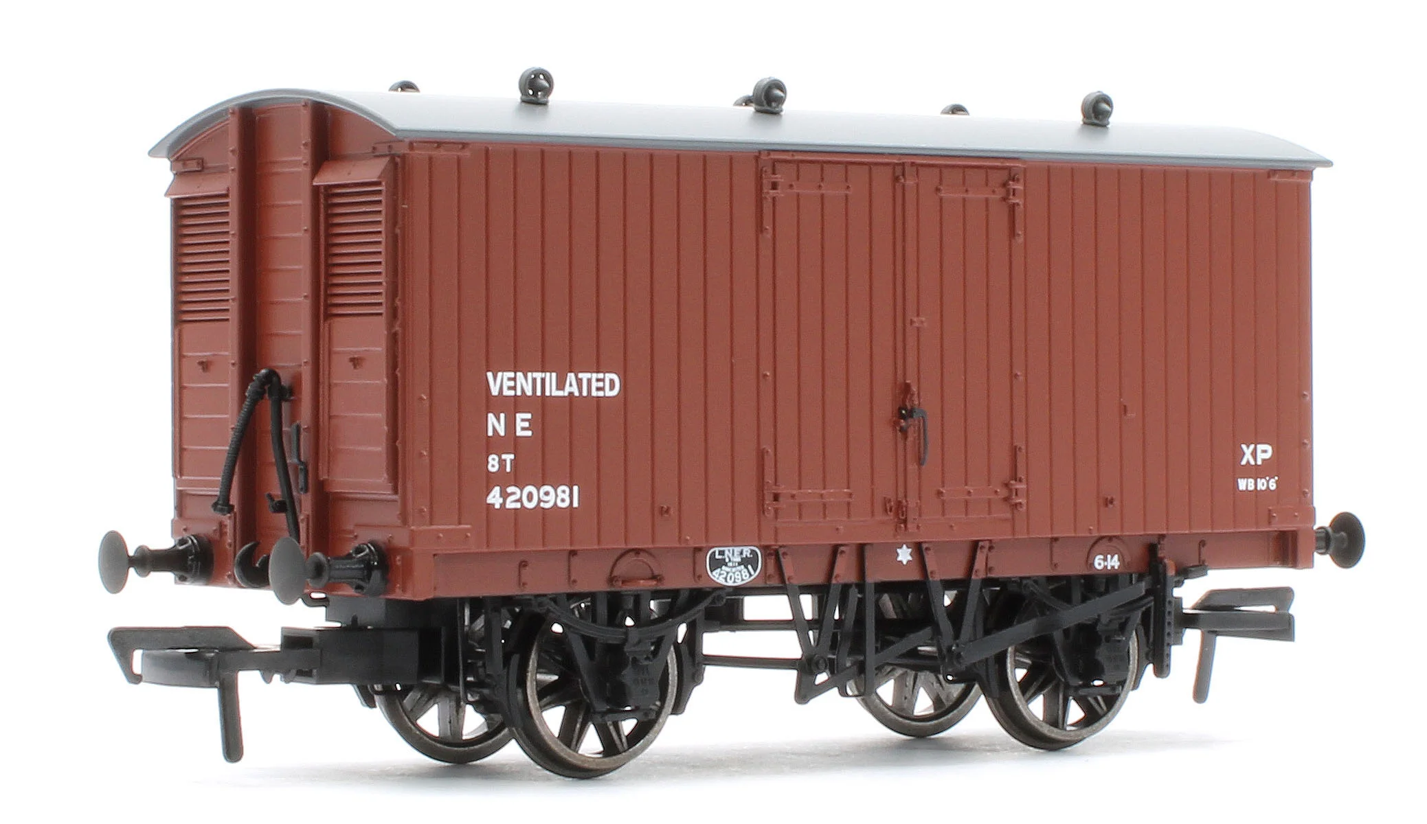 930011 GNR 8 Ton Van - NE (post-36) No.420981