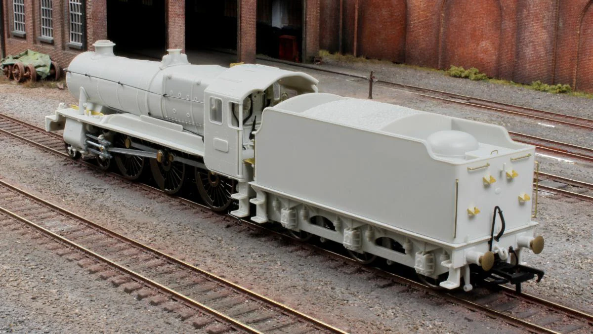 954503 GWR County No.1017 'County of Hereford' BR (Egyptian) Lined Green Steam Locomotive - DCC Sound - Image 5