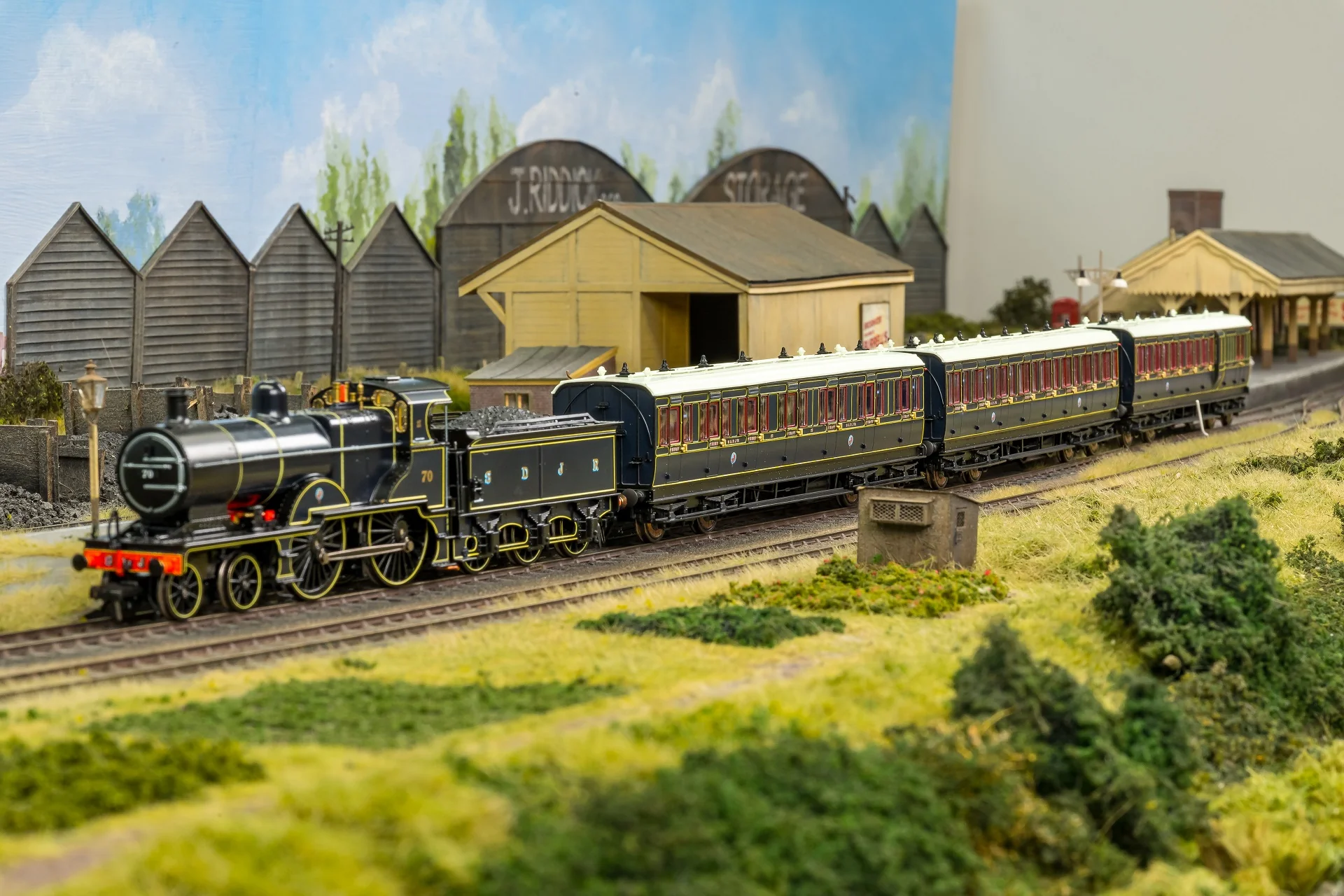 974504 Midland Railway 483 Class 4-4-0 SDJR Blue No.70 Steam Locomotive - DCC Sound