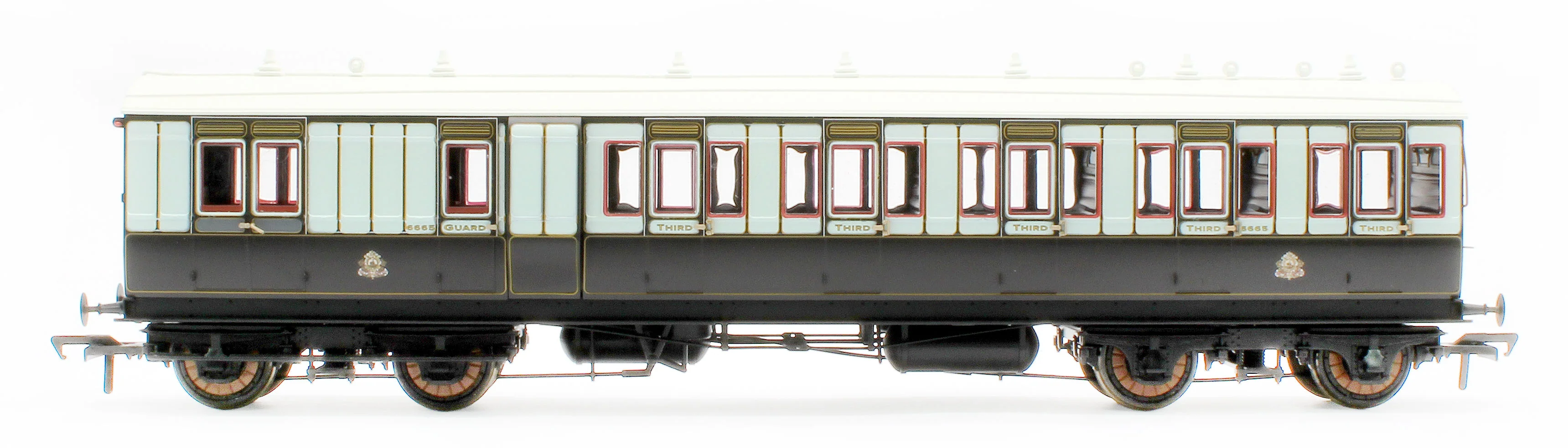 978010 48' LNWR ‘Evolution’ Bogie Coach Non-Corridor Brake Third No.6665 - Image 2
