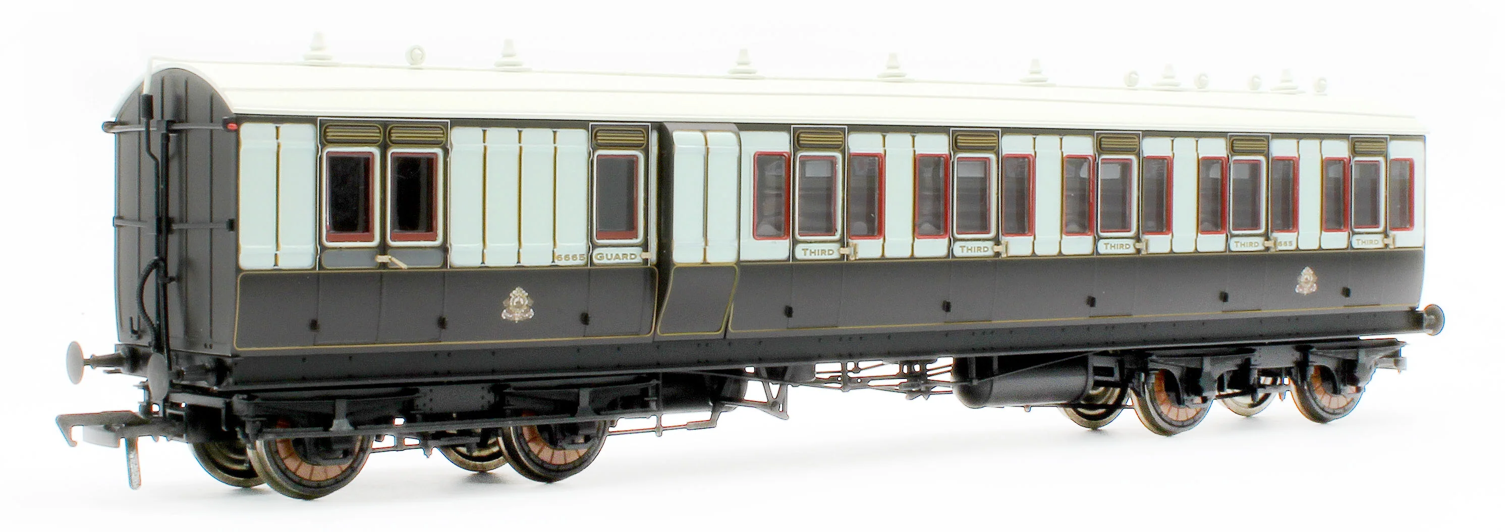 978010 48' LNWR ‘Evolution’ Bogie Coach Non-Corridor Brake Third No.6665 - Image 3