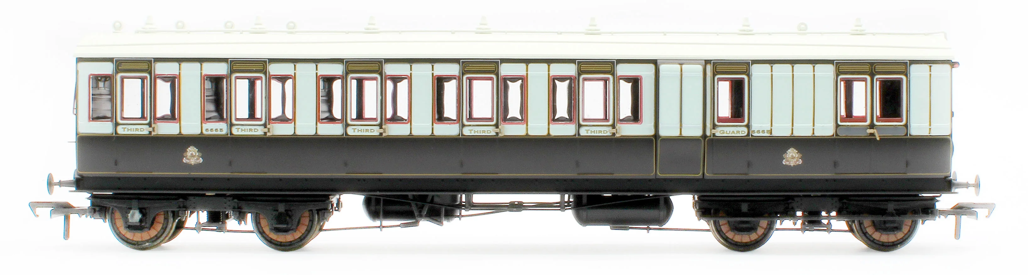 978010 48' LNWR ‘Evolution’ Bogie Coach Non-Corridor Brake Third No.6665 - Image 4