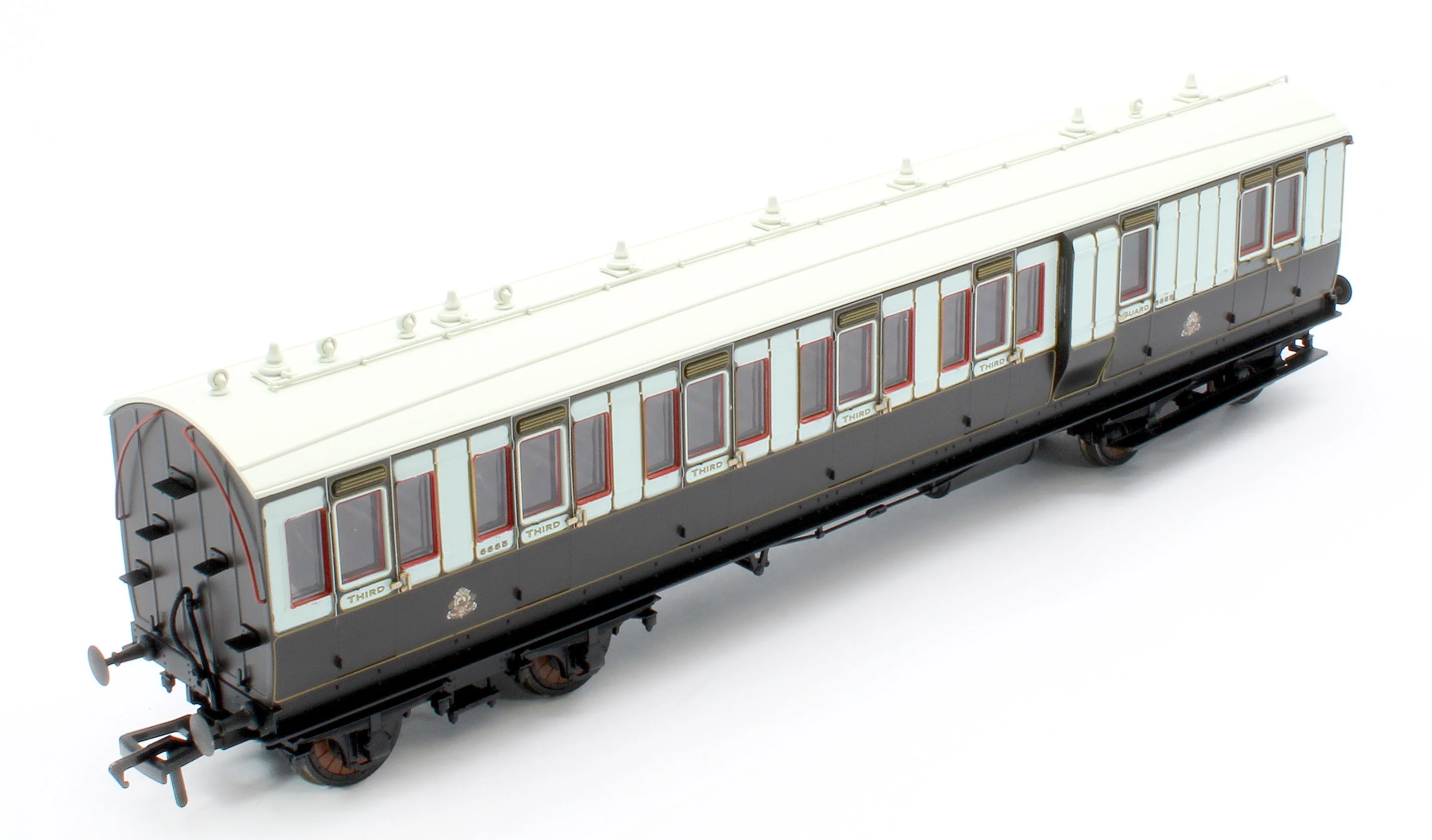 978010 48' LNWR ‘Evolution’ Bogie Coach Non-Corridor Brake Third No.6665 - Image 5