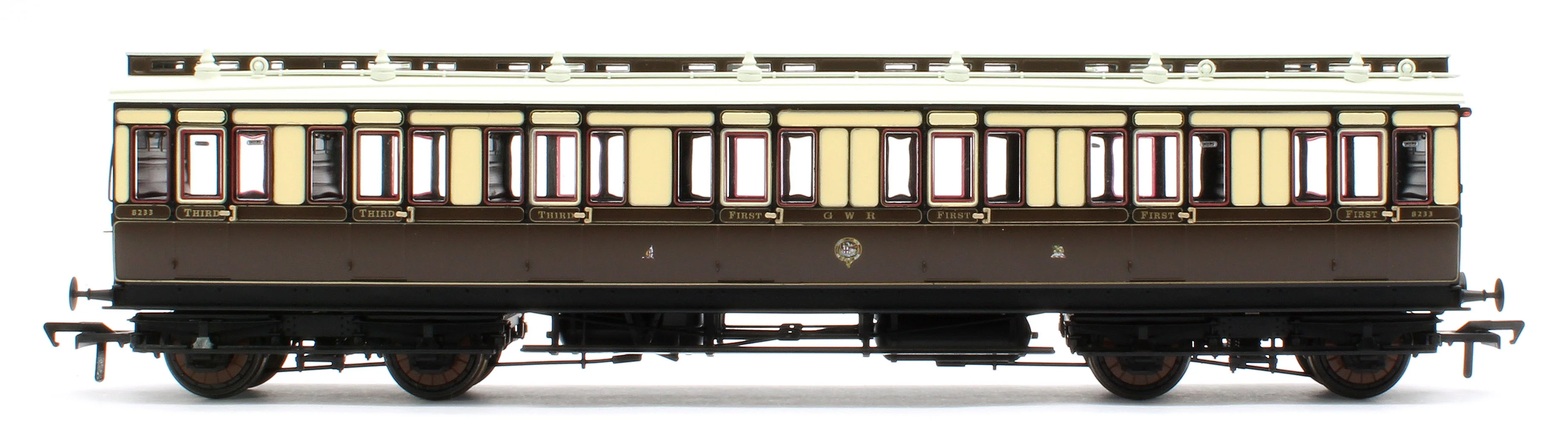 978016 48' GWR ‘Evolution’ Bogie Coach Non-Corridor Composite No.8233 - Image 4