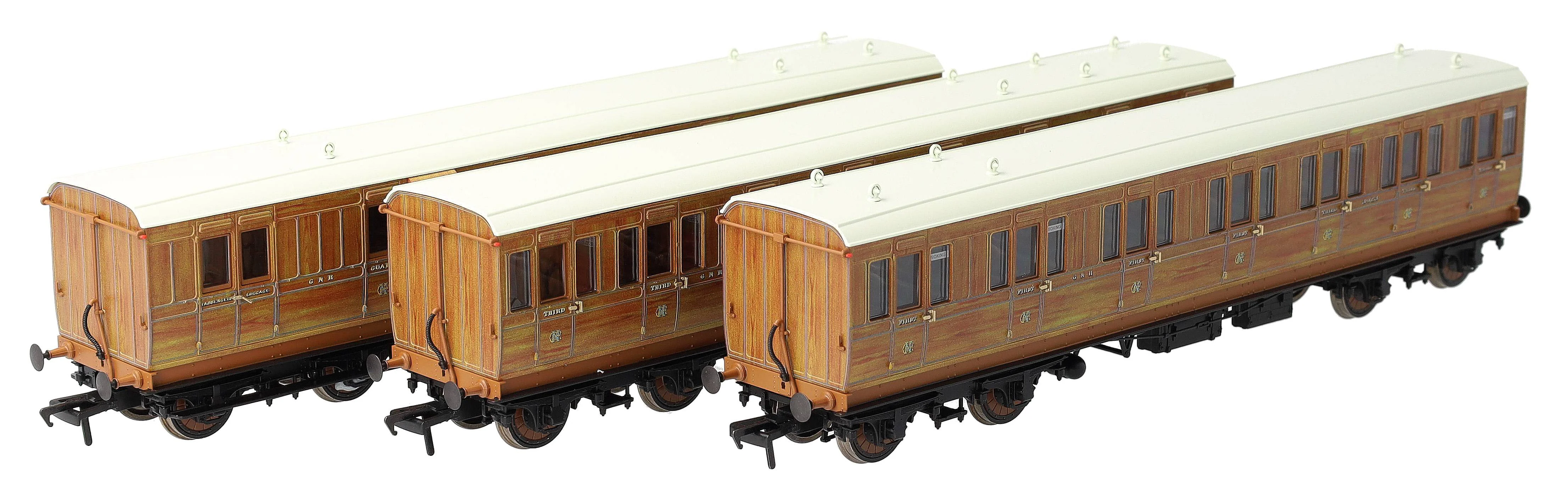 978021 48' GNR âEvolutionâ Bogie Coach Non-Corridor Carriage No.3156, No.3067 & No.3923 3-Pack - Image 2