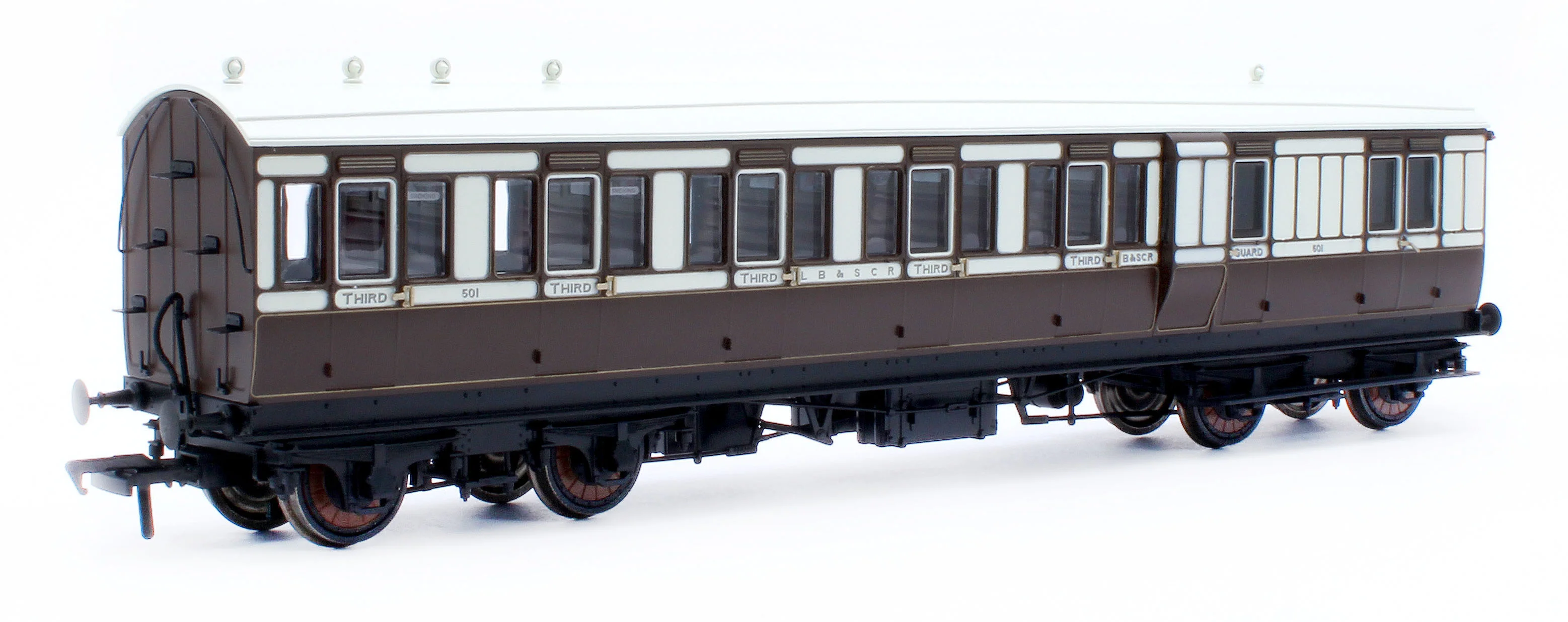 978029 48' LBSCR ‘Evolution’ Bogie Coach Non-Corridor Carriage No.501, No.751 & No.530 3-Pack - Image 3