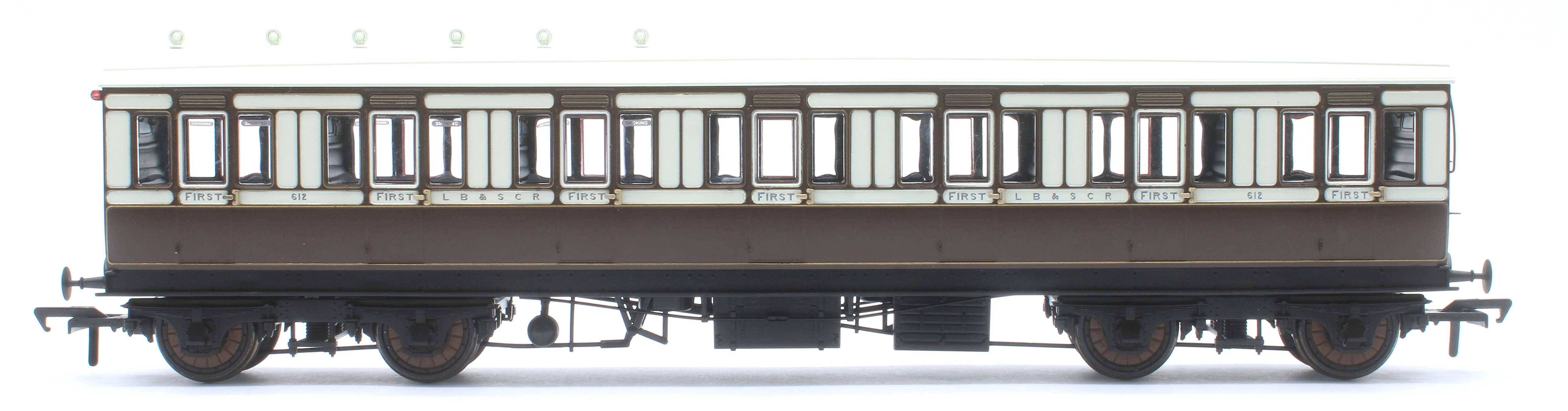 978051 48' LBSCR ‘Evolution’ Non-Corridor First No.612 - Image 3