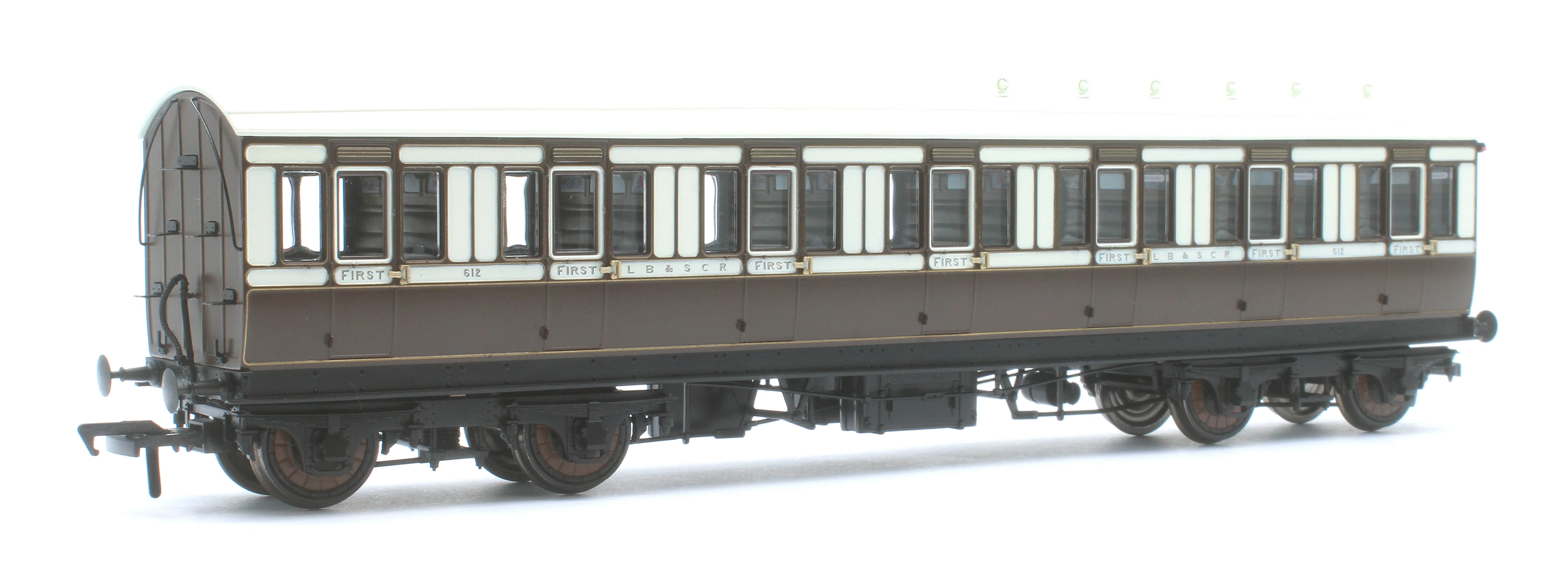 978051 48' LBSCR ‘Evolution’ Non-Corridor First No.612 - Image 4