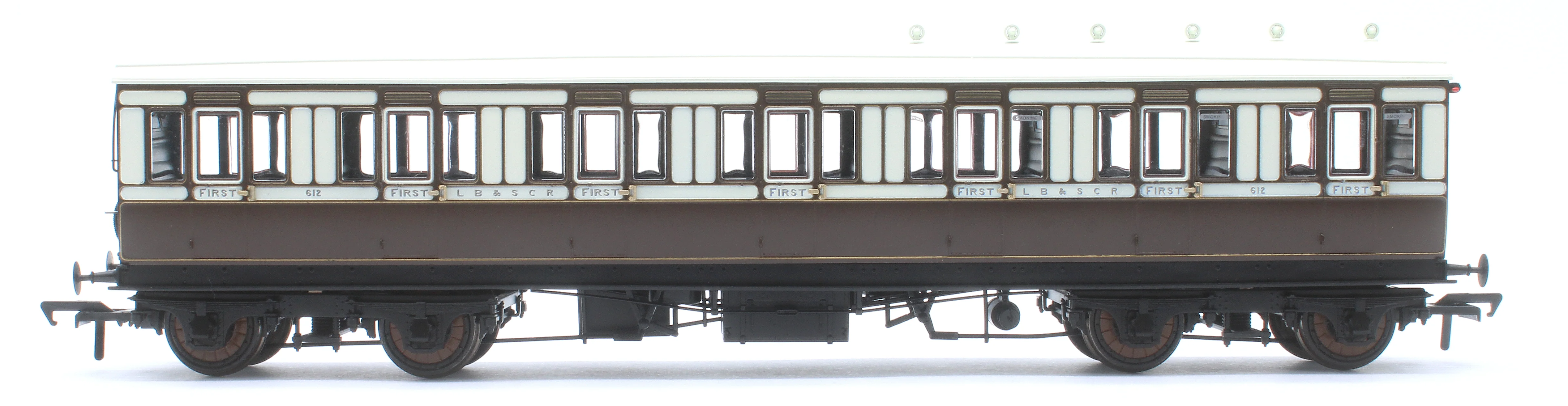 978051 48' LBSCR ‘Evolution’ Non-Corridor First No.612 - Image 5