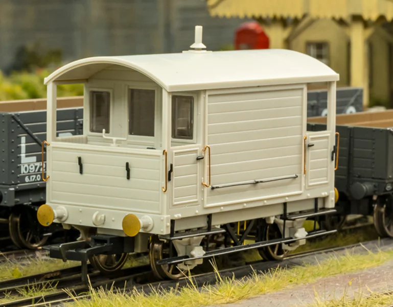 994007 LBSC 4 Wheel Brake Van - SR (Post-36) No.55840 - Image 2