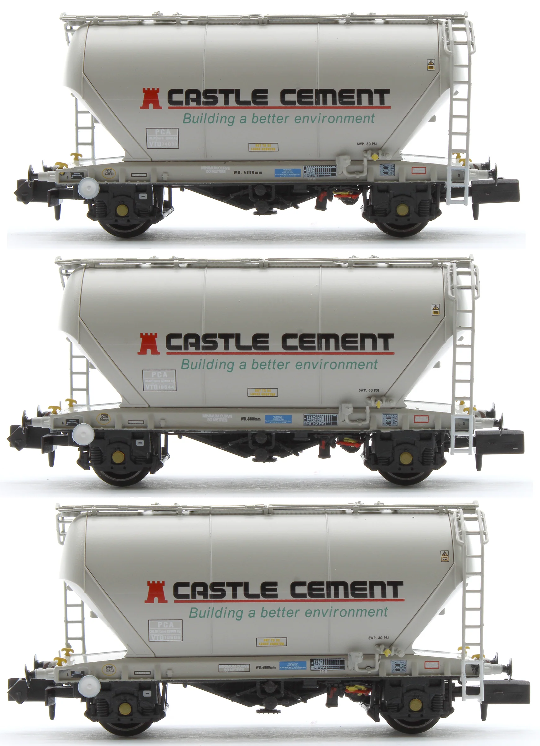 RT-CC2032-M Set of 3 Castle Cement PCA Bulk Cement Wagons (Pack M)
