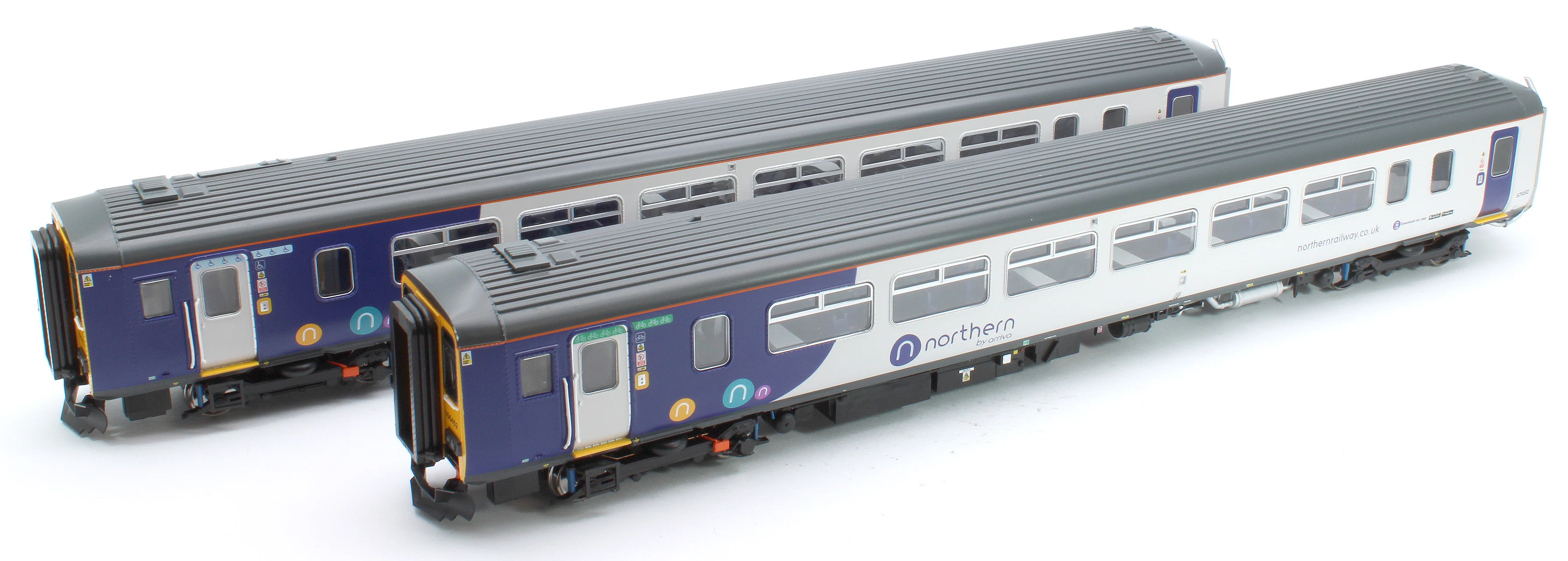 RT156-411 Class 156 Northern White Livery 2 Car DMU '156452'