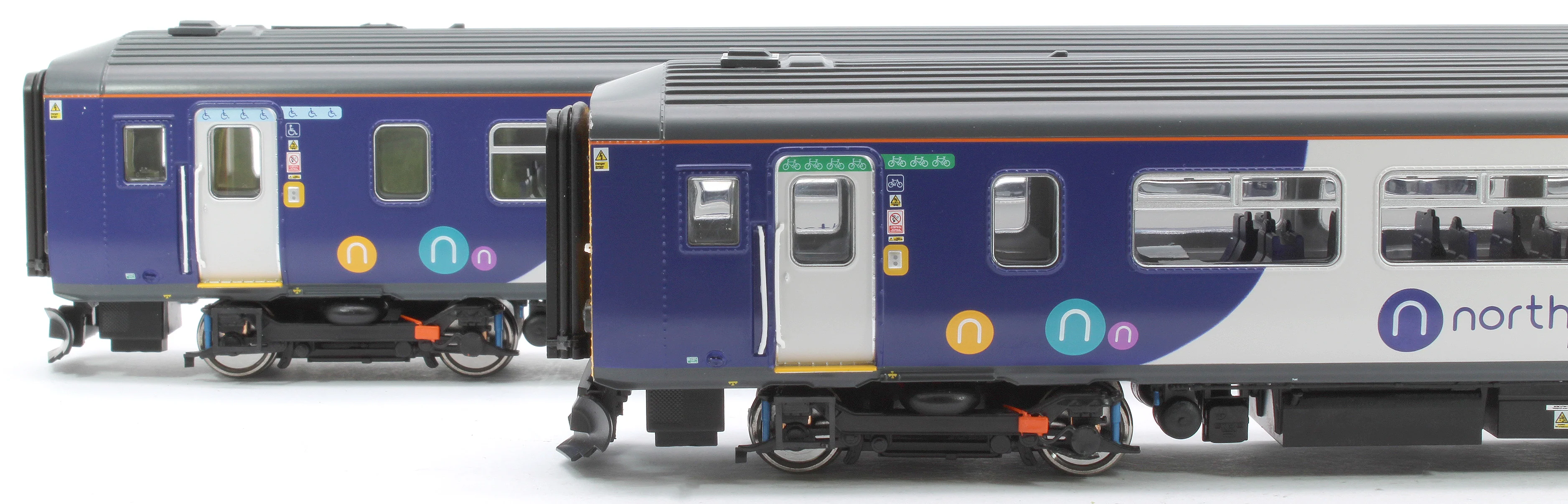 RT156-411 Class 156 Northern White Livery 2 Car DMU '156452' - Image 4