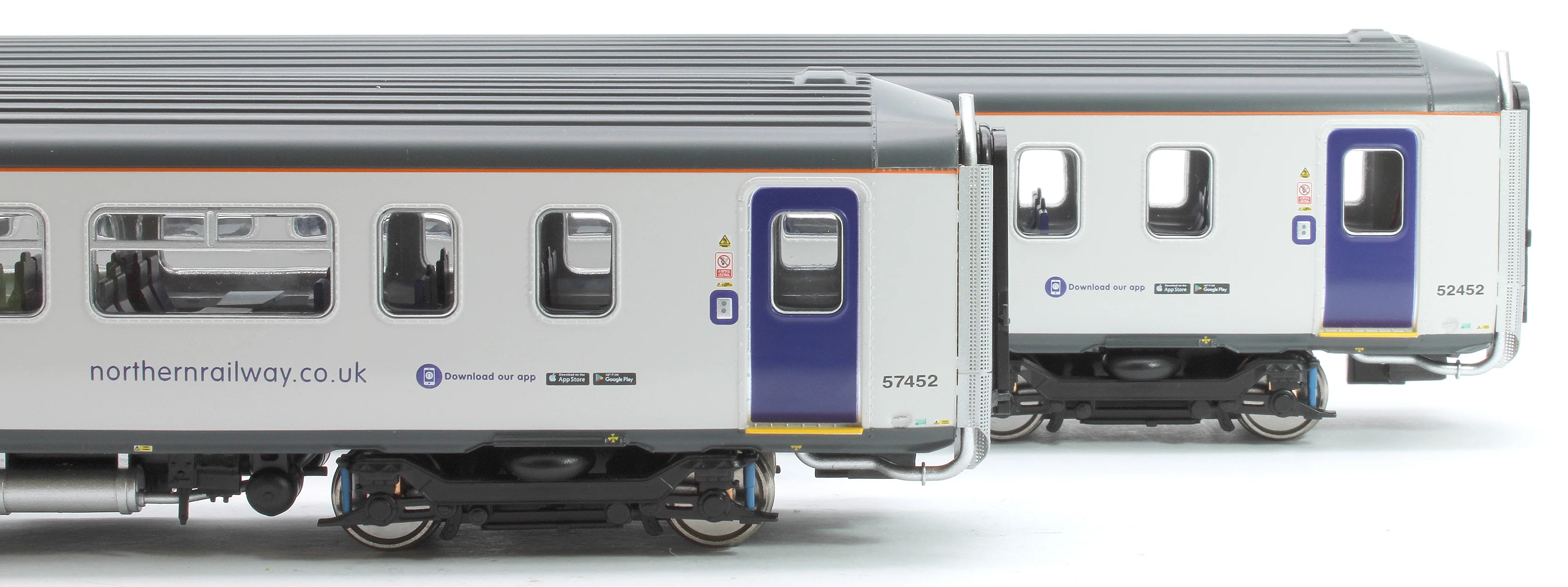 RT156-411 Class 156 Northern White Livery 2 Car DMU '156452' - Image 5