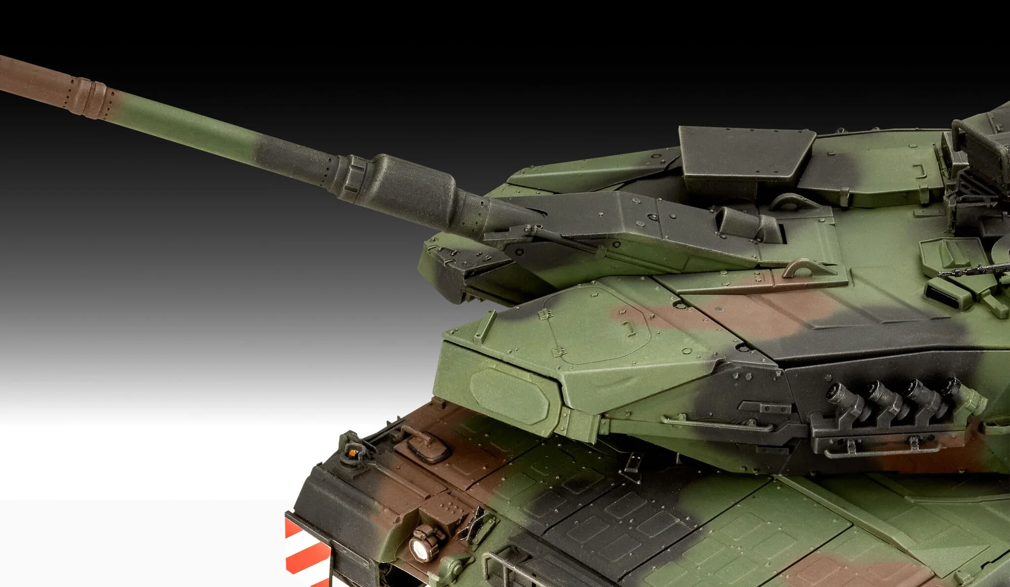 03360 Leopard 2A7A1 Model Kit - Image 6