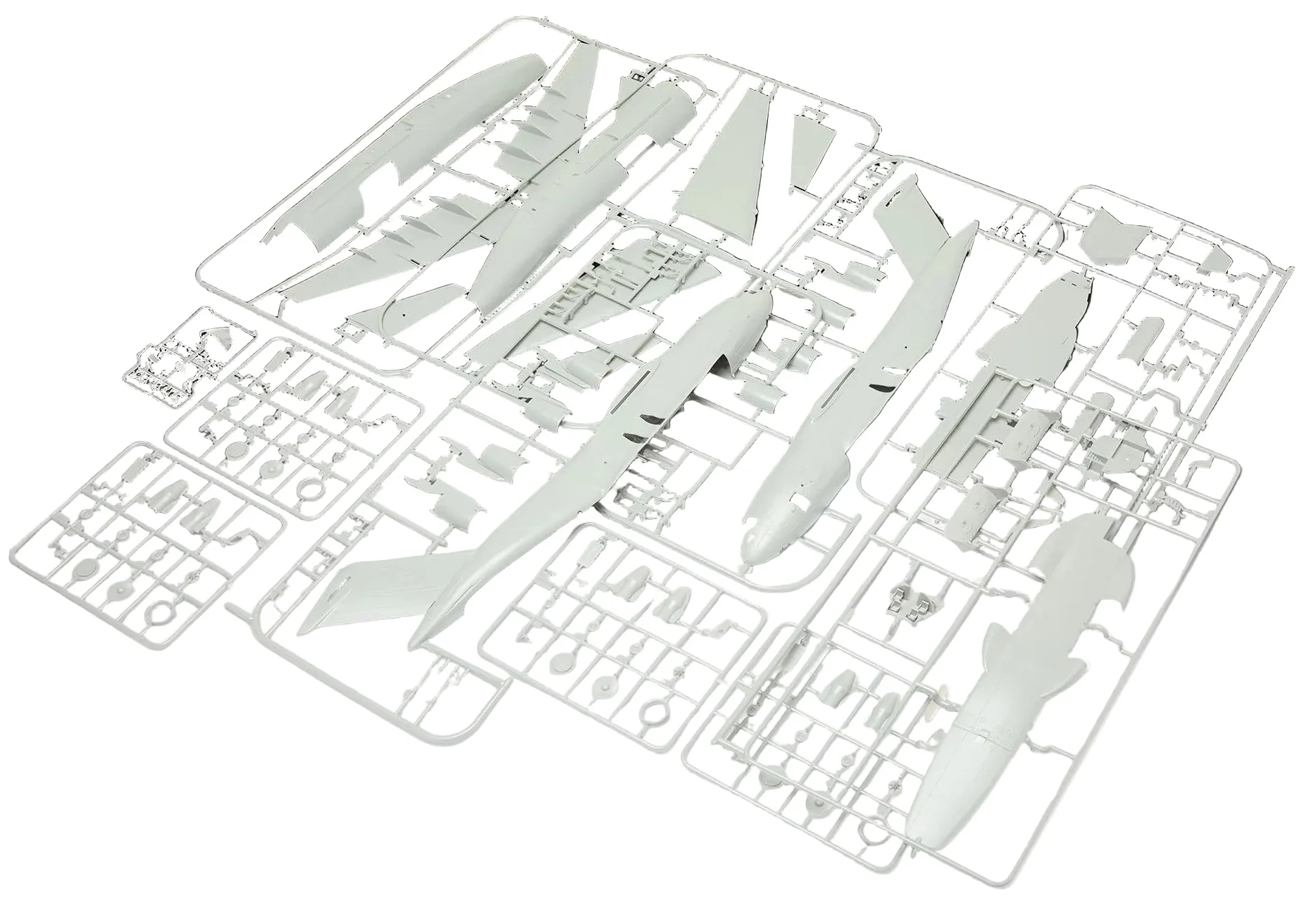 03747 British Boeing C-17A Globemaster III Model Kit - Image 7