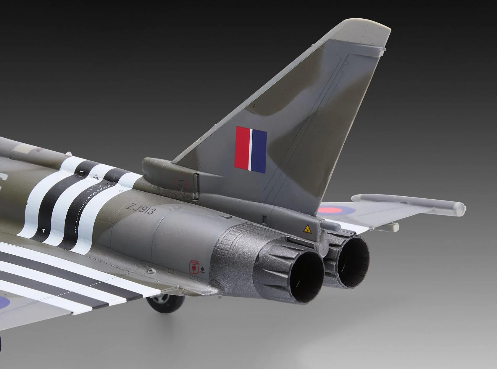 03753 Eurofighter Typhoon FGR.4 Model Kit - Image 4