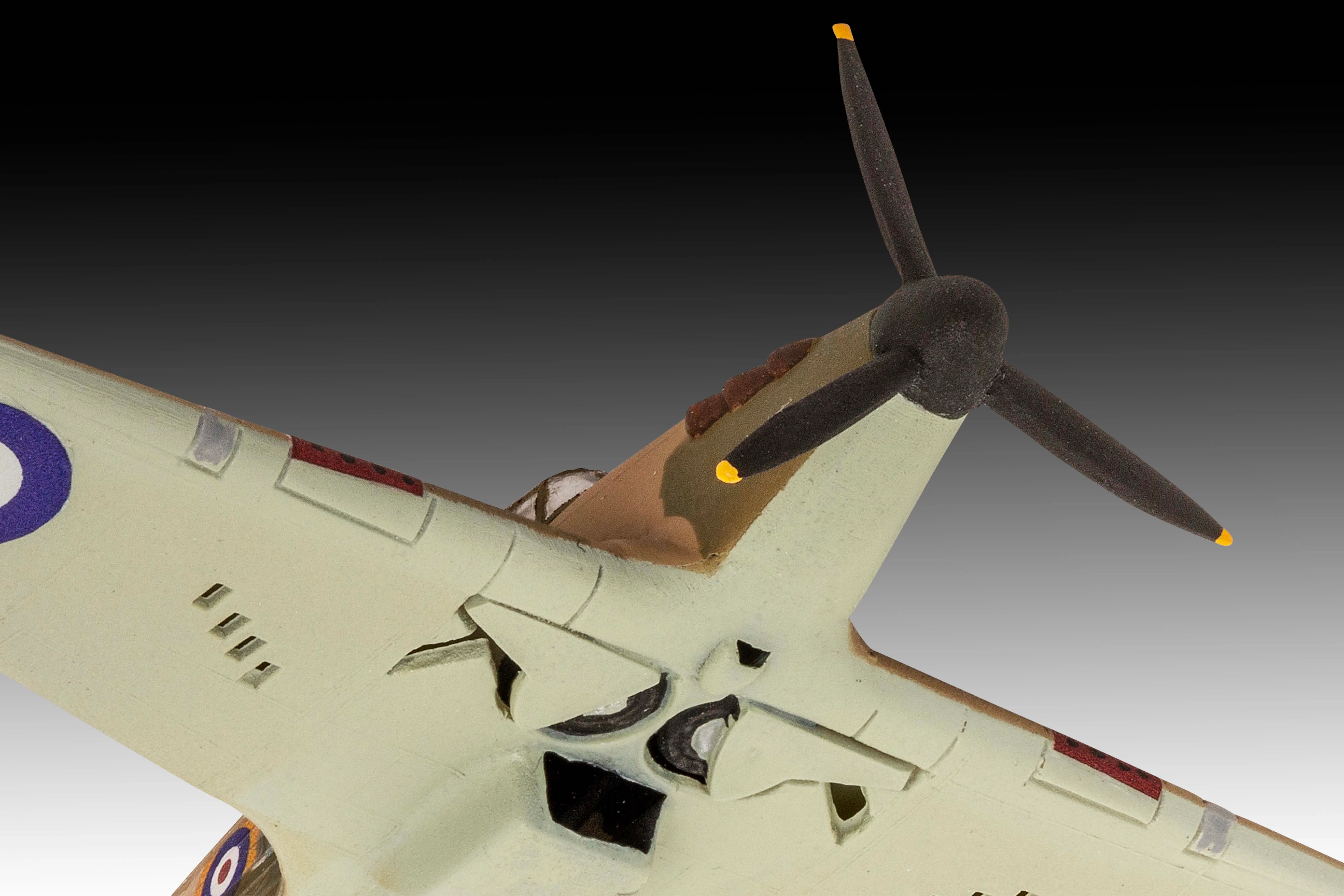 03771 Supermarine Spitfire Mk.Ia & Hawker Hurricane Mk.I Model Kit - Image 8