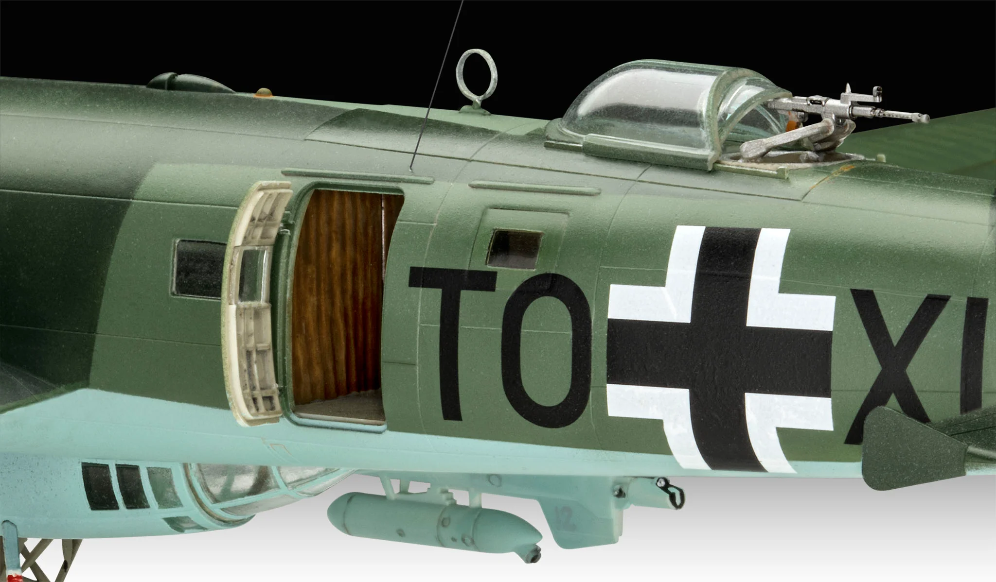 03777 Focke-Wulf Fw 200 C-5-C-8 Condor Model Kit - Image 5