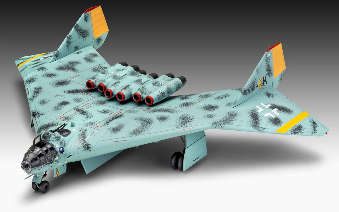 03790 Arado AR555 (P-Series) Model Kit - Image 3