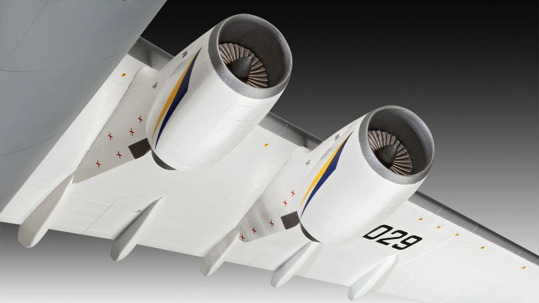 03807 Antonov An-124 "Ruslan" Model Kit - Image 5
