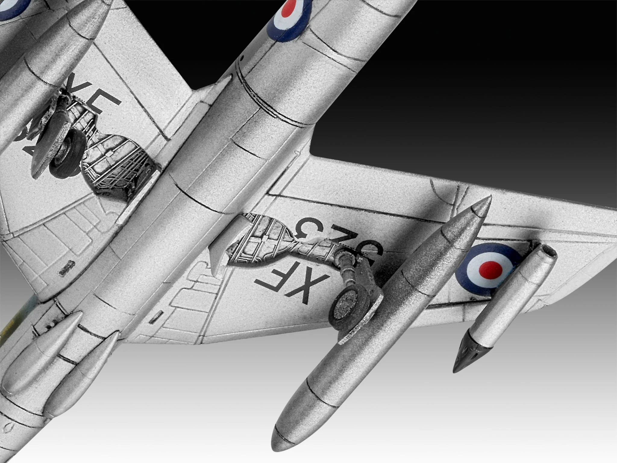 03833 British Hawker Hunter FGA.9 (1:144 Scale) Model Kit - Image 3