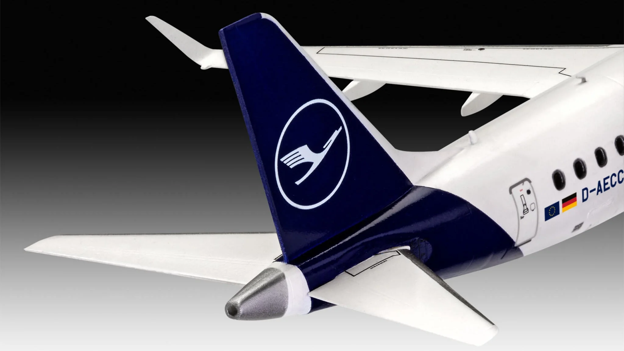 03883 Embraer 190 "Lufthansa" New Livery Model Kit - Image 4