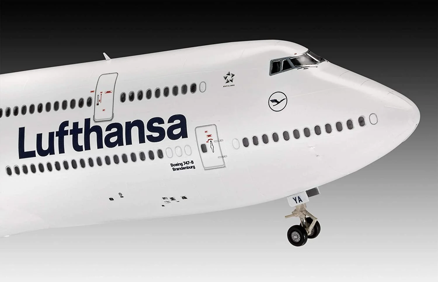 03891 Boeing 747-8 "Lufthansa" New Livery (1:144 Scale) Model Kit - Image 3