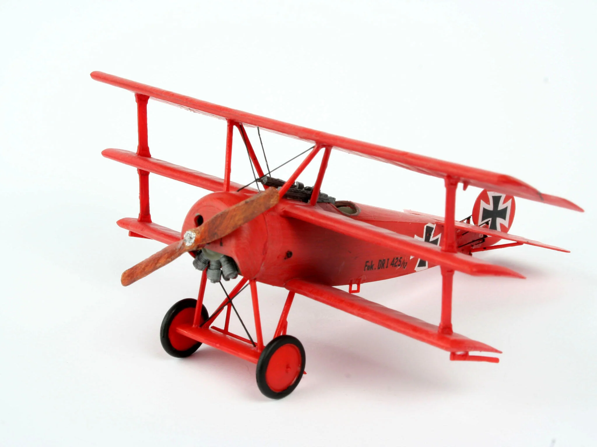 04116 Fokker Dr.1 Triplane Model Kit - Image 6