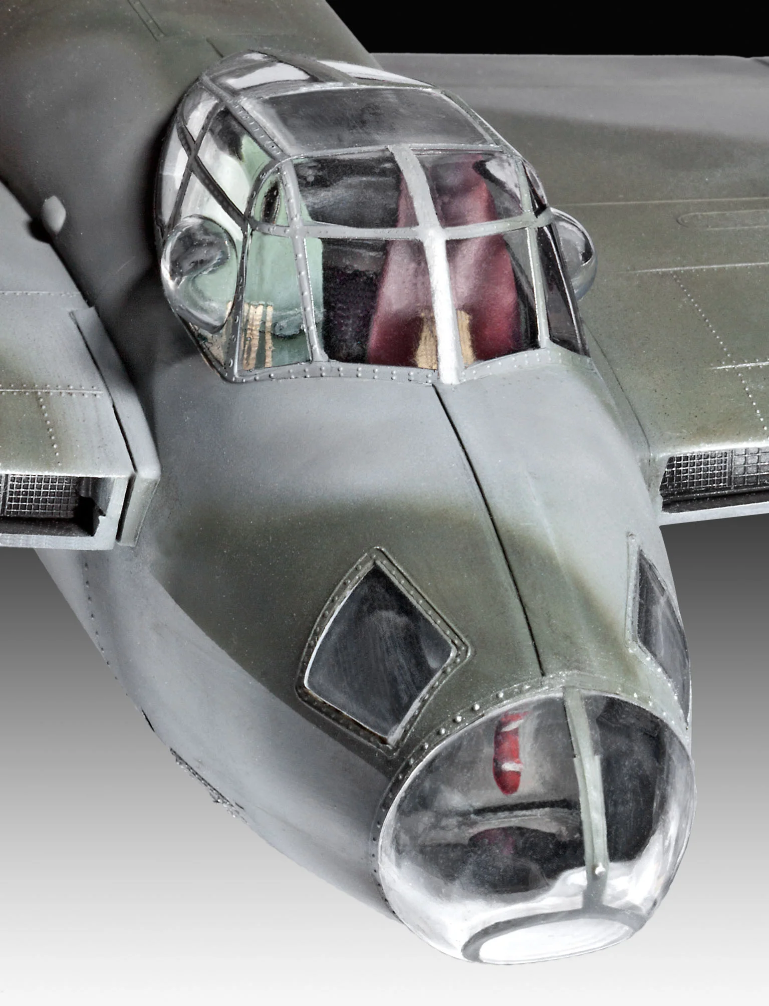 04758 De Havilland Mosquito Mk.IV (1:32 Scale) Model Kit - Image 3