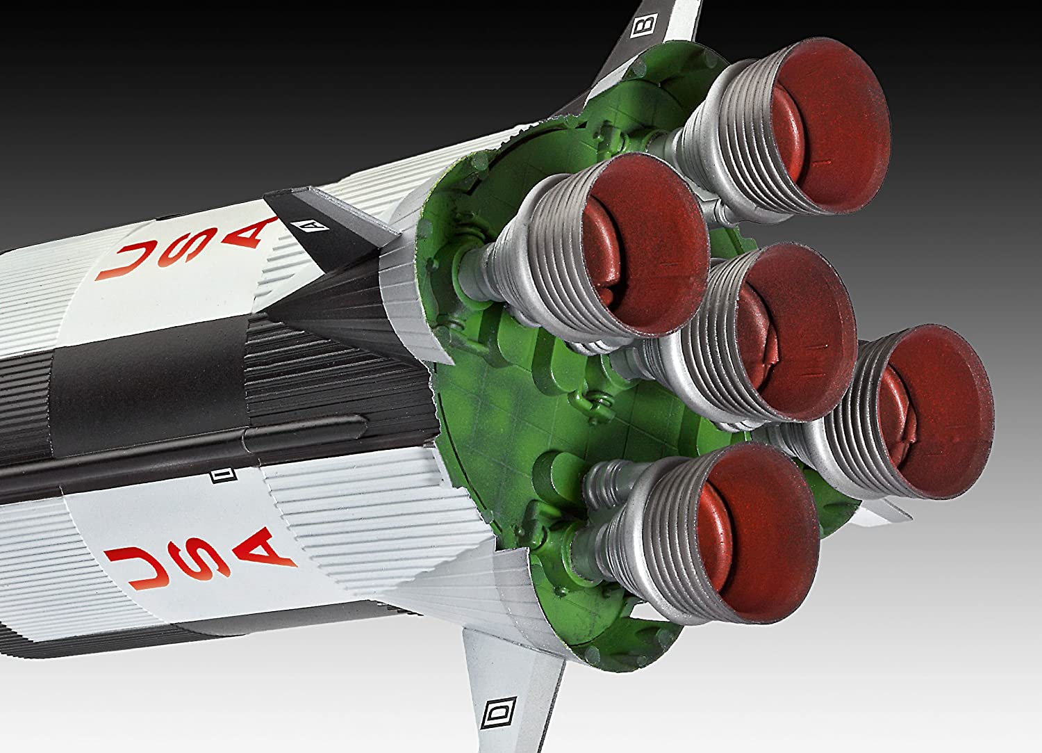 04909 Apollo Saturn V (1:144 Scale) Model Kit - Image 7