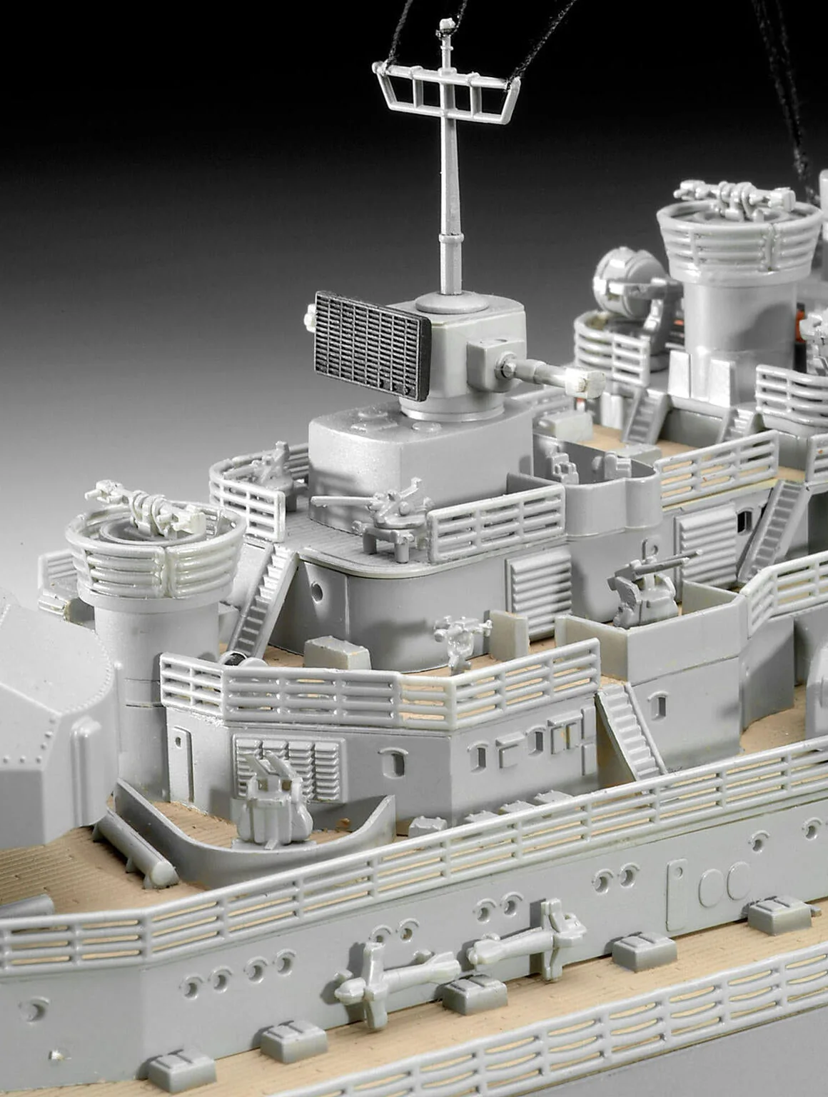 05040 German Battleship "Bismarck" Model Kit - Image 7
