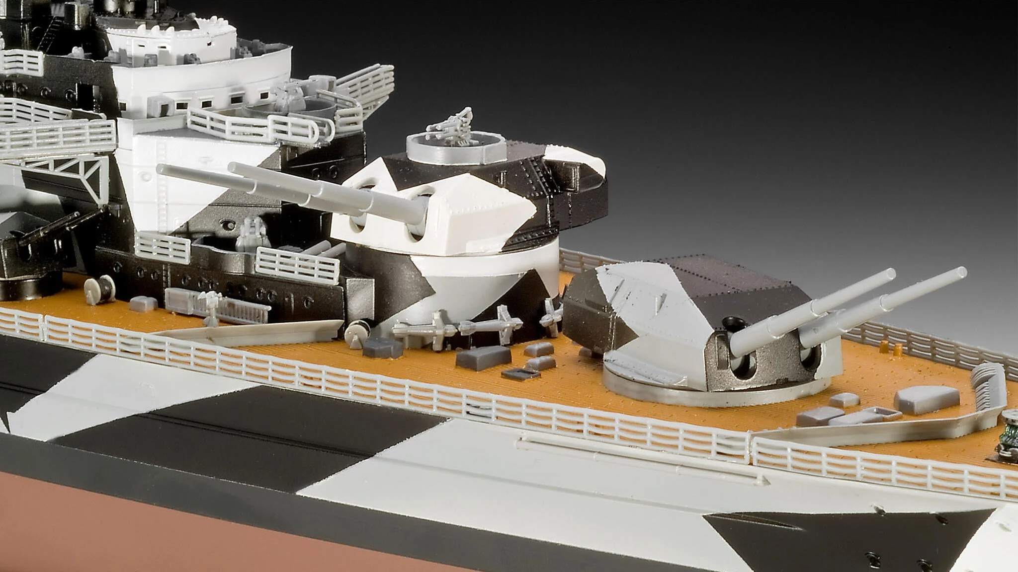 05096 German Battleship "Tirpitz" Model Kit - Image 5