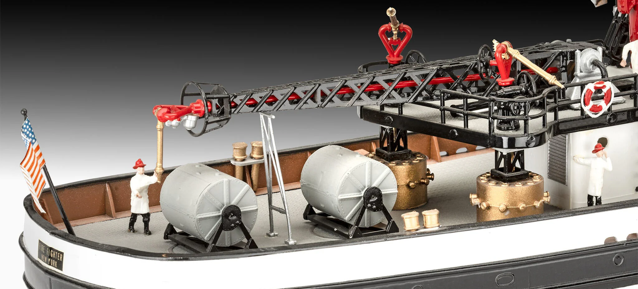 05197 The Firefighter Model Kit - Image 5
