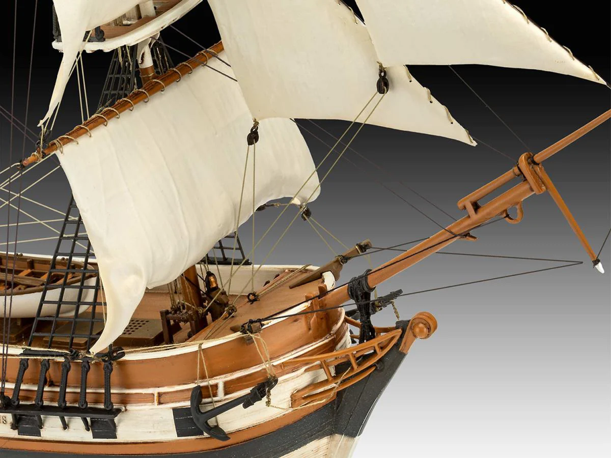 05458 H.M.S. Beagle Model Kit - Image 2