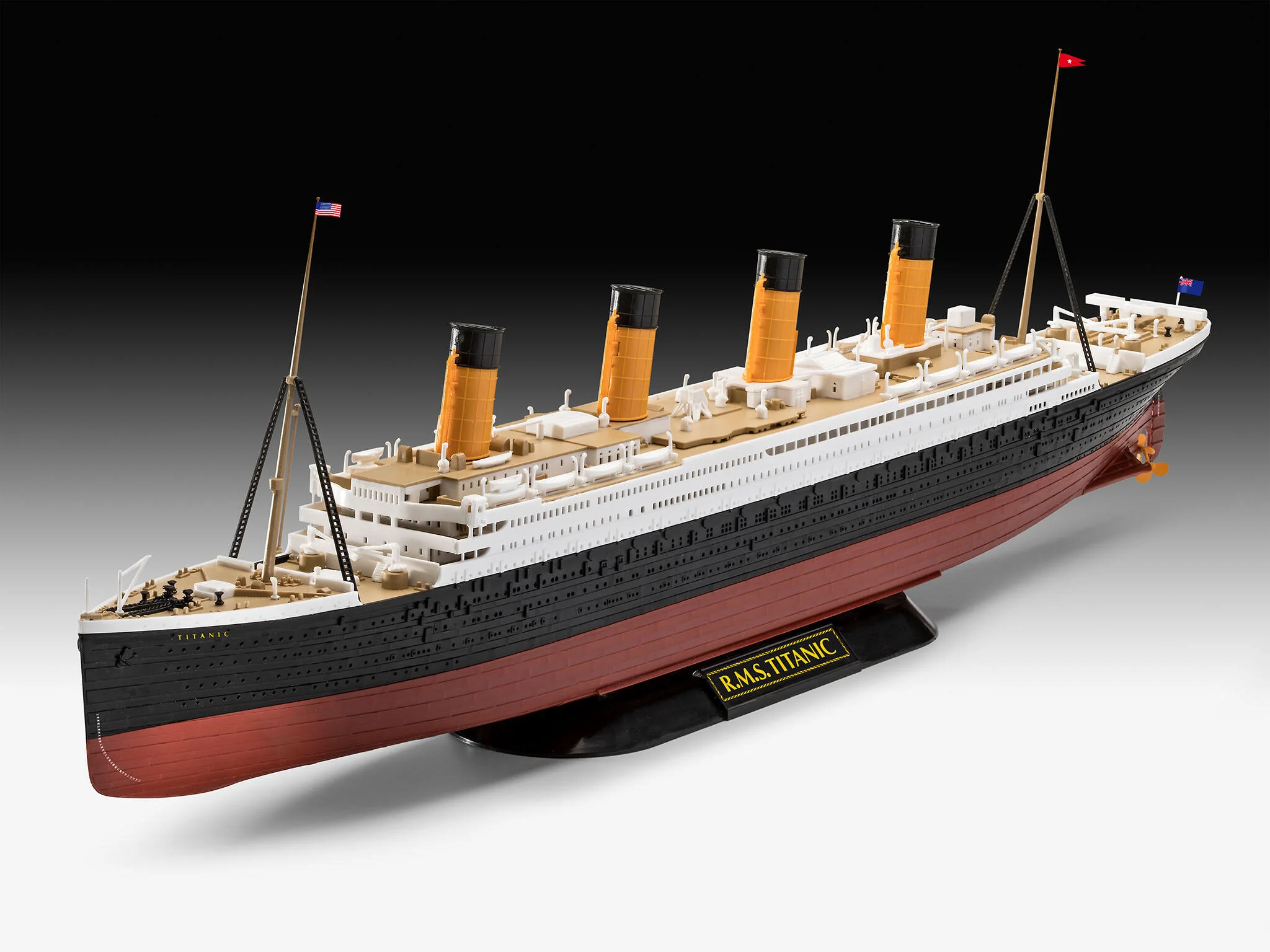 05497 R.M.S. Titanic (Click System) Model Kit - Image 2