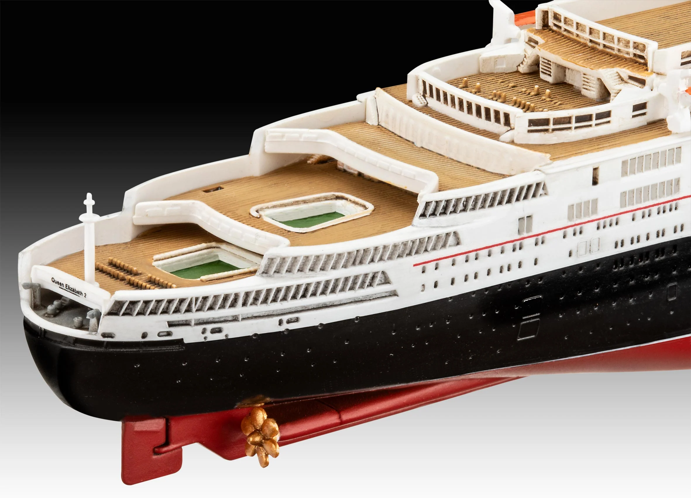 05806 Queen Elizabeth II Model Kit - Image 5