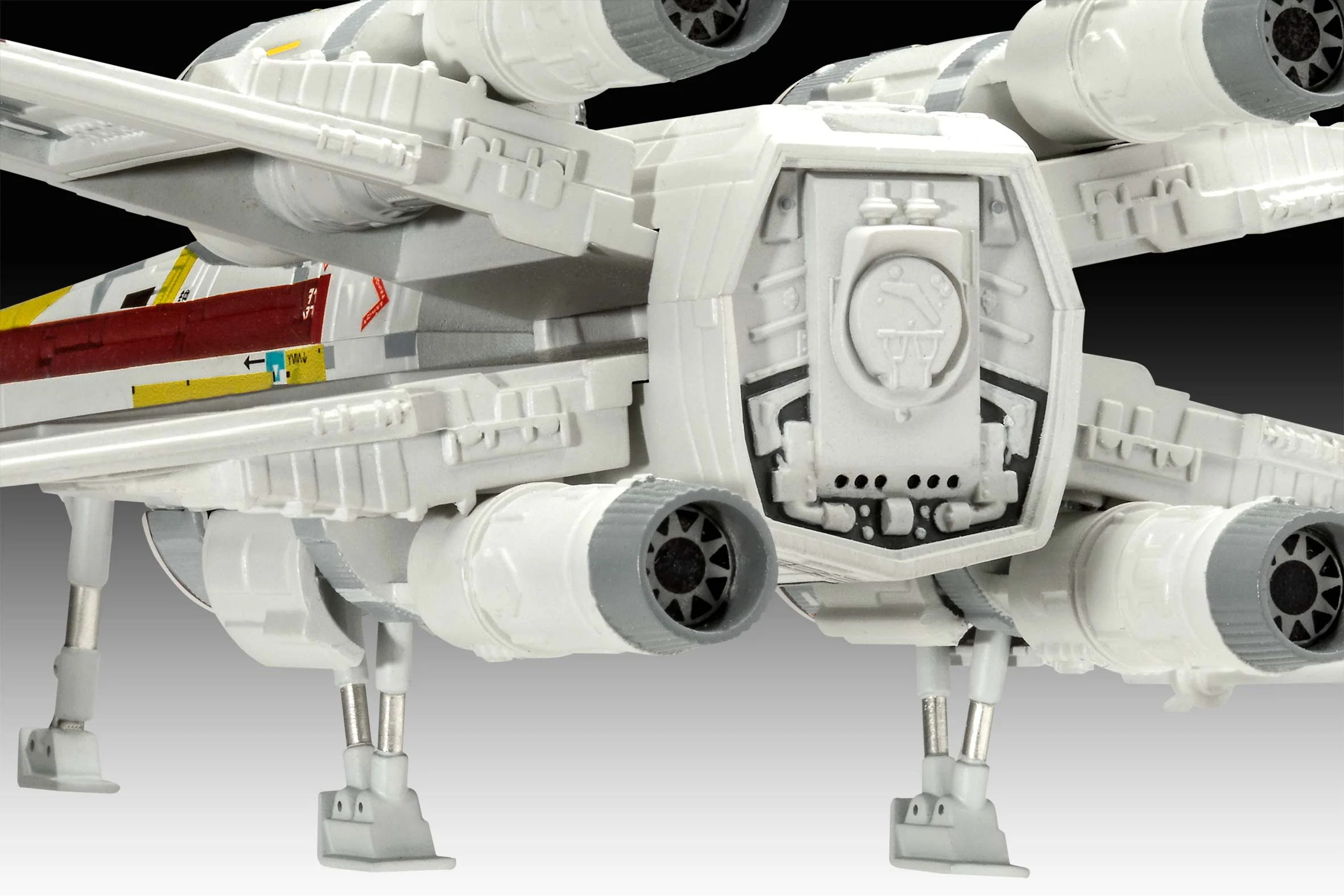 06790 Carson Teva's X-Wing Fighter: The Mandalorian Model Kit - Image 3