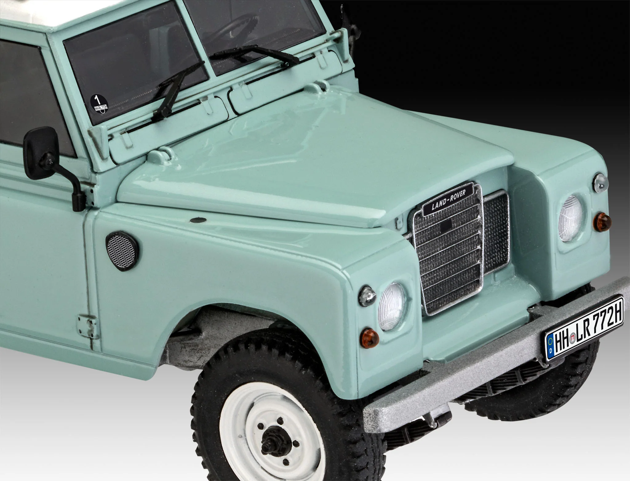 07047 Land Rover Series III LWB Station Wagon (1:24 Scale) Model Kit - Image 3