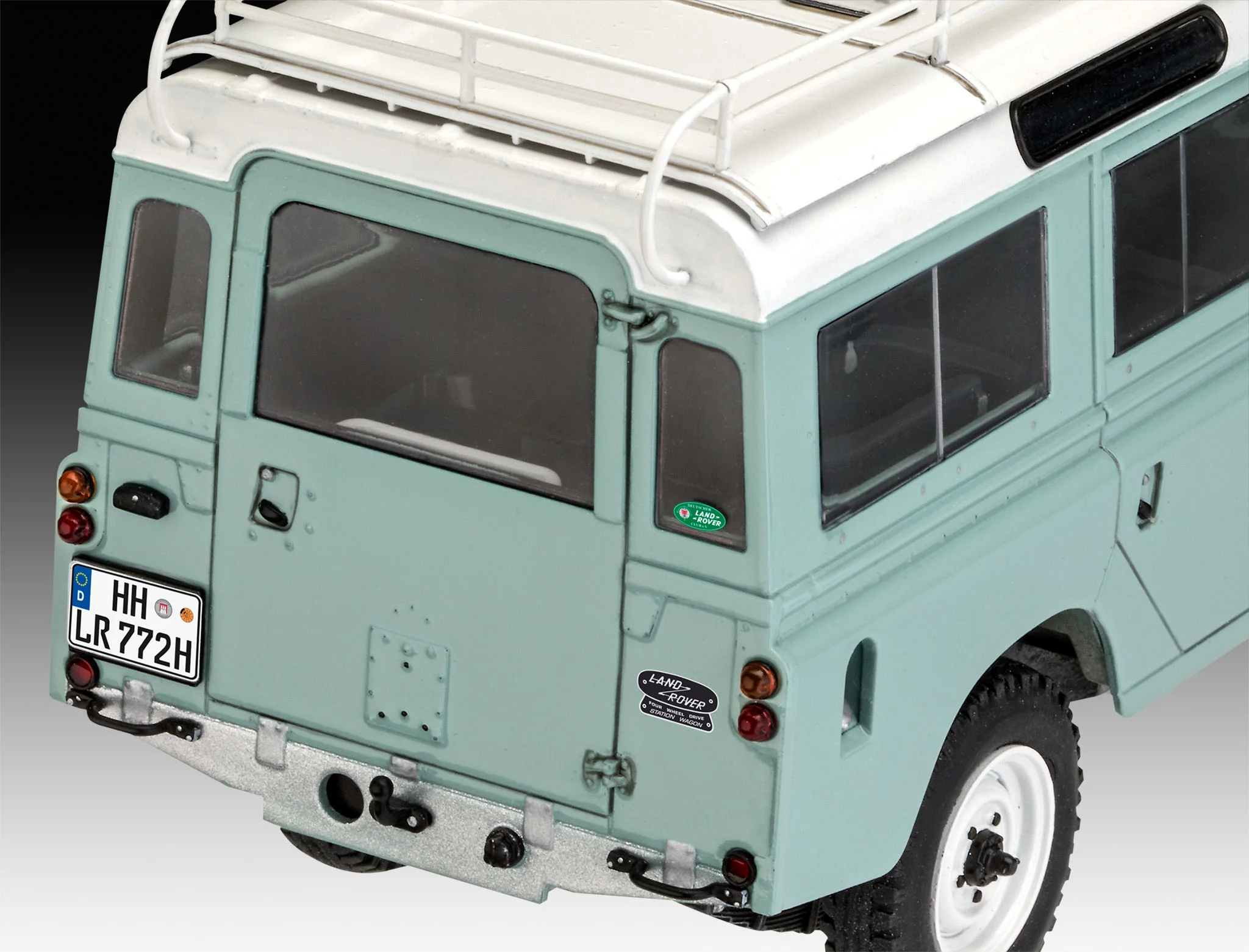 07047 Land Rover Series III LWB Station Wagon (1:24 Scale) Model Kit - Image 4