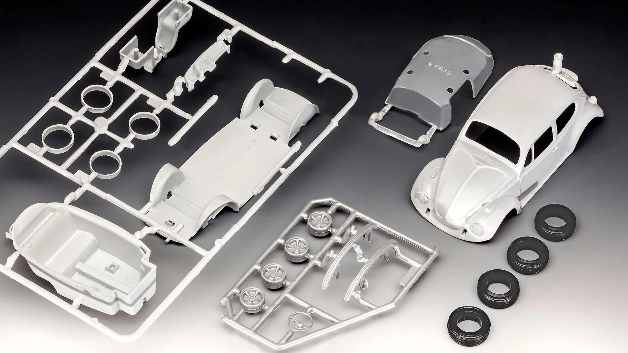 07681 VW Beetle Model Kit - Image 5
